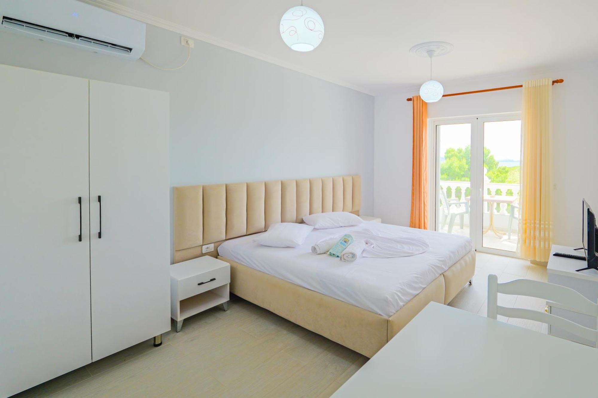 Vila Marina Apartments Sarandë Exterior foto