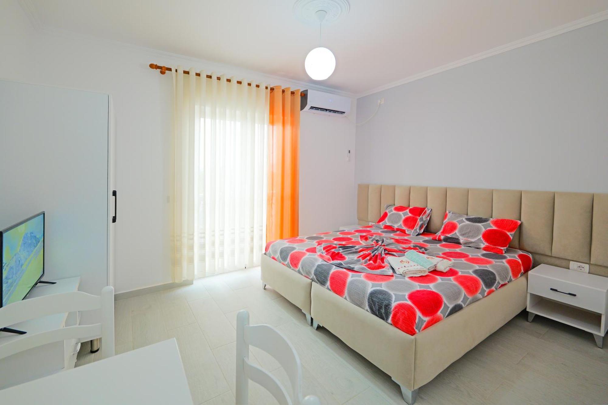 Vila Marina Apartments Sarandë Exterior foto